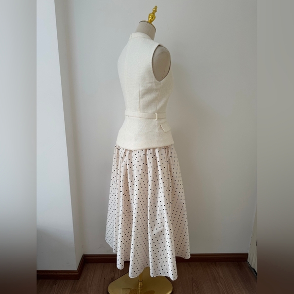 Sold Out - Picture 10 of 16